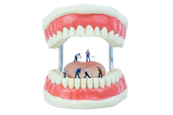 Why It&#    ;s Important To Leave Denture Repair To A Dental Professional